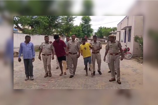 Jhunjhunu Crime: झुंझुनूं में पार्षद पर जानलेवा हमला, 5 हजार के इनामी हिस्ट्रीशीटर सहित तीन गिरफ्तार