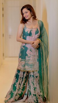 अंकिता लोखंडे की ग्रीन सलवार सूट डिजाइन