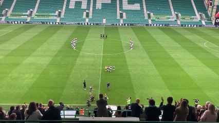 Emotional Easter Road scenes as Hibs legend earns heroic applause