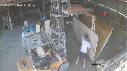 Üzerine 300 kiloluk mermer plaka düşen Furkan öldü; o anlar kamerada