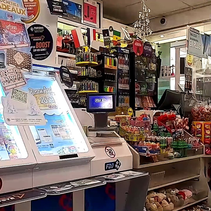 Offrir un ticket gagnant de 1000 euros à un sans-abris 🥹