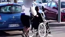 Piéger une michto en FAUTEUIL ROULANT (Expérience Sociale)