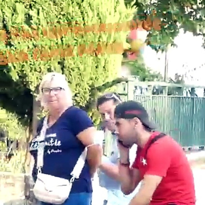 S'asseoir en SALTO entre les gens ! Ils sont choqués ! (Acrobaties)