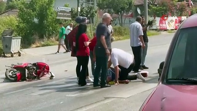 D-100’de hafif ticari araç ile elektrikli bisiklet çarpıştı: 1 yaralı