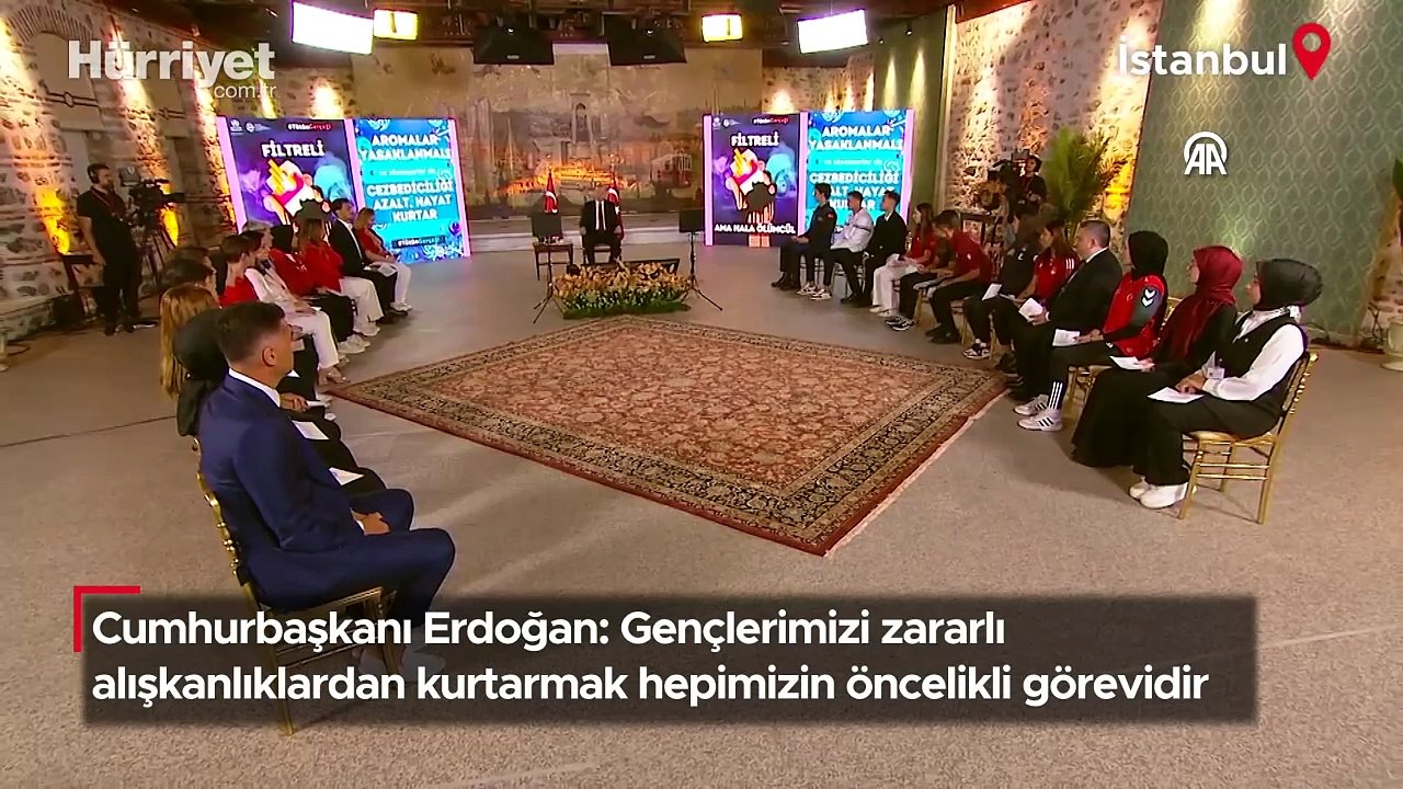 Cumhurbaşkanı Erdoğan: Gençlerimizi zararlı alışkanlıklardan kurtarmak hepimizin öncelikli görevidir