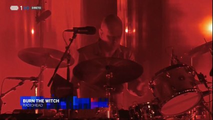 Burn the Witch (with extended intro) - Radiohead (live)