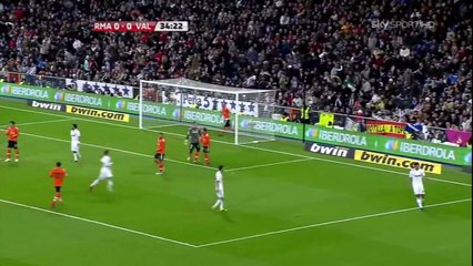 4/12/2010 Real Madrid- Valencia C.F. (2-0) Liga