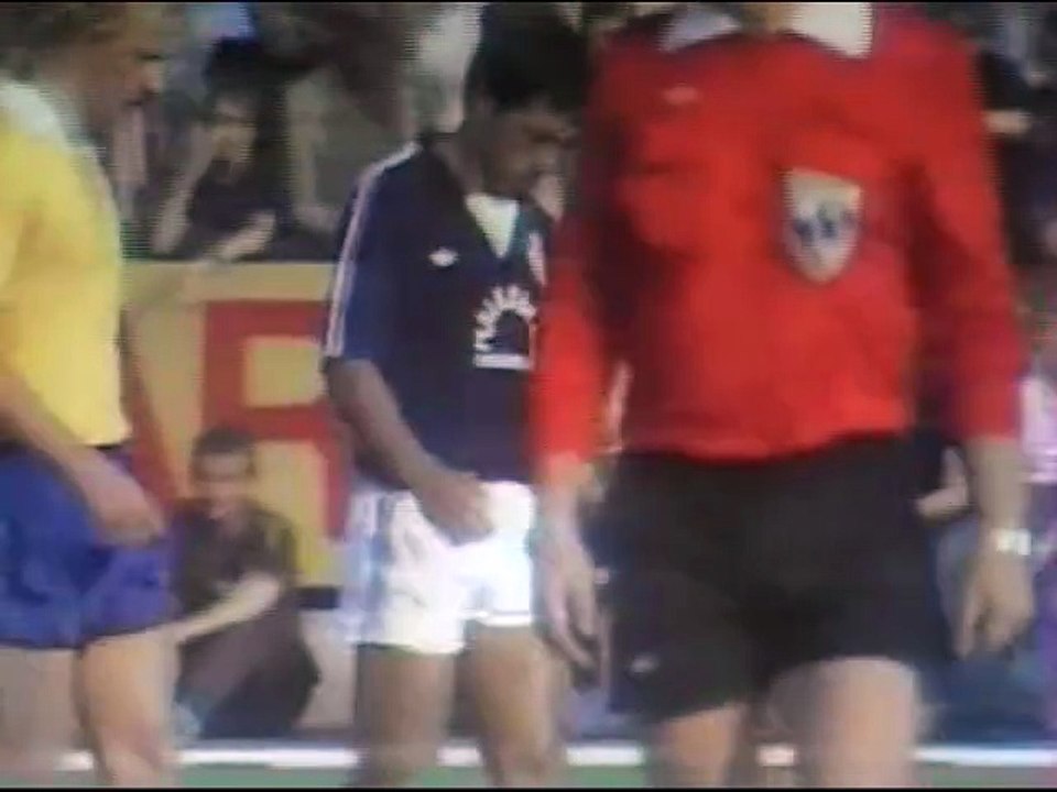 CARL ZEISS IENA - BORDEAUX - 1982 - SAISON 1982/1983 -
