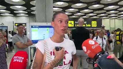 Alejandra Rubio, ya en Madrid con su hijo, revela el percance que ha sufrido durante sus vacaciones con Mar Flores en Ibiza