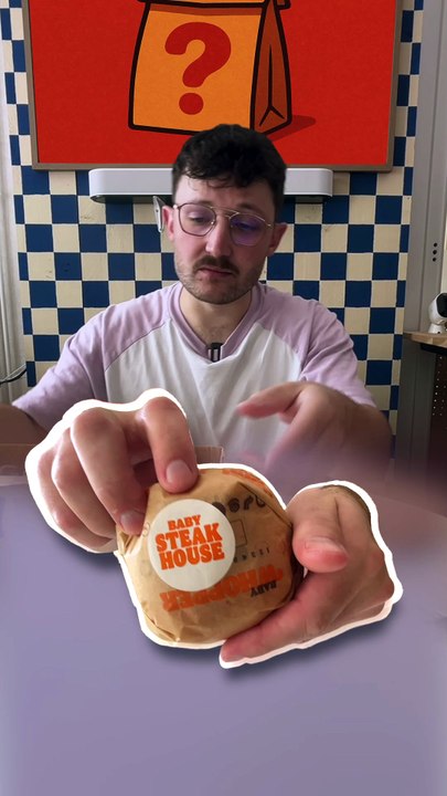 Je mange ce que la personne devant moi commande chez BK... 30 balles !!! #burgerking #food #foodchallenge #defi