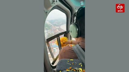 हरिद्वार में कांवड़ियों पर फिर हुई पुष्पवर्षा,  इस विधायक ने हेलीकॉप्टर से किया 'वेलकम'