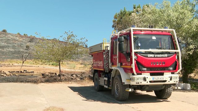 Evoluciona favorablemente el incendio de Villena, propagado a C-LM y ya estabilizado
