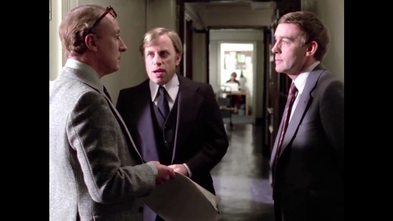 ''Tinker, Tailor, Soldier, Spy'' (1979) HD E3, E4 - Alec Guinness, Michael Jayston, Patrick Stewart, Michael Aldridge