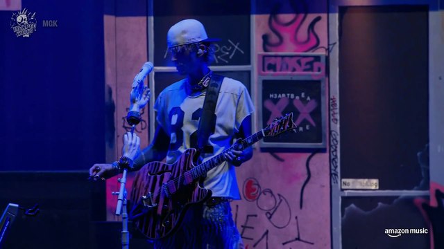 Machine Gun Kelly - I think I´m OKAY - Live @ Vans Warped Tour 30th 2025