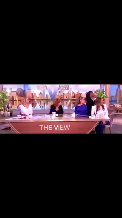 Karoline Leavitt Defies Pressure, Keeps $800M Lawsuit Against The View Alive(Part4)