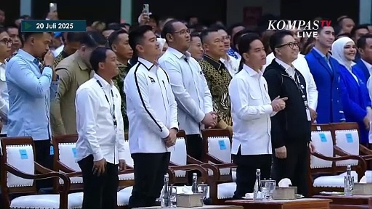 Momen Presiden Prabowo Teriak Yel-Yel PSI: Gajah! Hu.. Hu.. Hu..