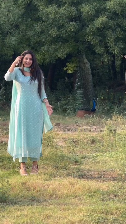 Watch this video. And make this video viral on Dailymotions, France. Because whatever views it gets on Dailymotions, we watch it. peacock in USA