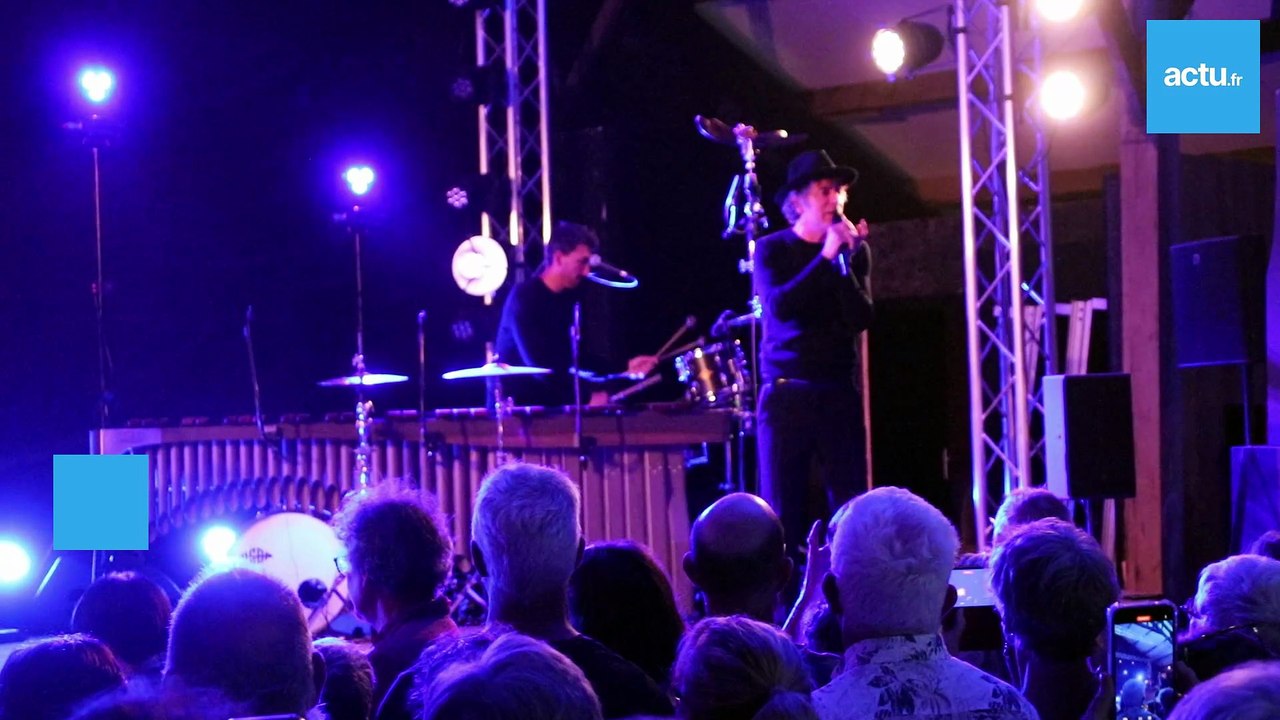Thomas Fersen en concert à Plestin