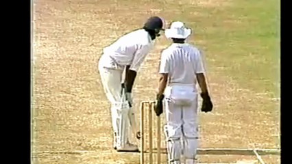Allan Border took the wicket of Rumesh Ratnayeke vs Australia Only Test at Kandy in April 1983