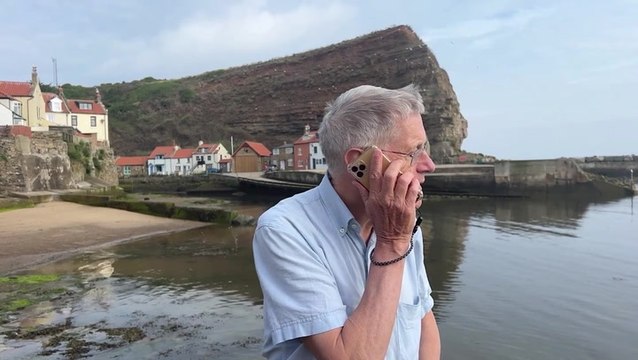 How to avoid ridiculous phone roaming bills on your summer holiday