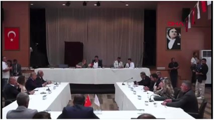 Şile Belediyesi Başkanvekili seçiminde gerginlik! Ayakkabı fırlatmaya çalıştı