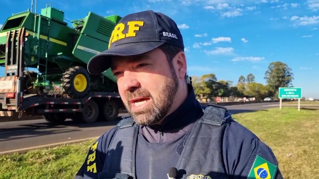 PRF alerta para excesso de velocidade após capotamento na BR-277, em Cascavel