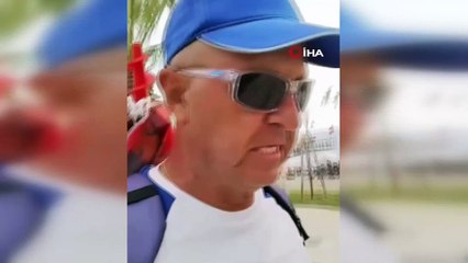 Yeni aldığı bisikletle şarkı söyleyerek denize gitti, çalınınca küfrederek yaya döndü