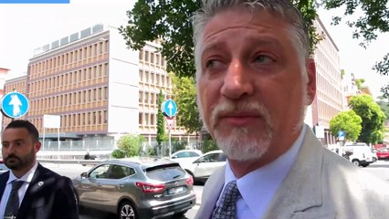 Il ministro Giuli visita la lapide di Matteotti danneggiata: "Atto di viltà"