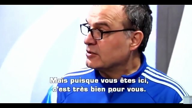 Marcelo Bielsa le da clases a Zidane