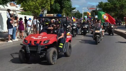 Milhares de motociclistas em Faro no desfile de encerramento da concentração motard