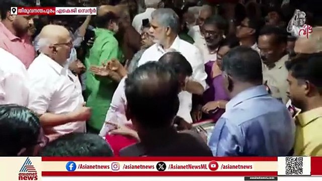 'ഇല്ലാ ഇല്ല മരിക്കുന്നില്ല, തൊഴിലാളികളുടെ നേതാവേ...'; എകെജി സെന്ററിനു പുറത്ത് ജനസാ​ഗരം
