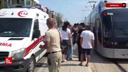 Antalya’da tramvay, yolun karşısına geçmek isteyen genç kıza çarptı