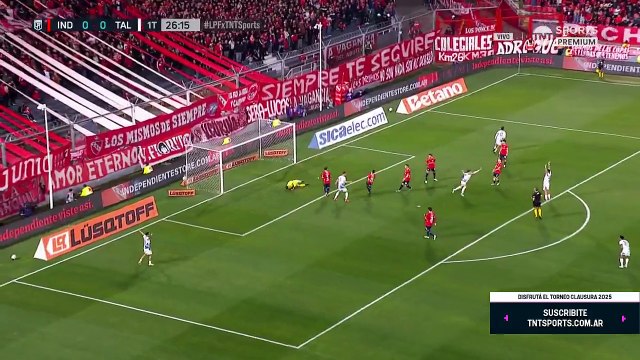 Schott anotó el 1 a 0 de Talleres ante Independiente en Avellaneda