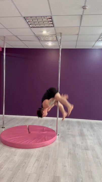 Man Falls While Attempting Pole Gainer