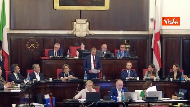 Sala racconta in consiglio comunale a Milano la sua versione sul Pirellino