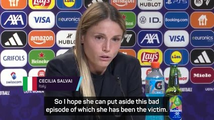 Italy stand in solidarity with victims of violence after Jess Carter abuse