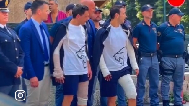 Esplosione a Centocelle, ecco le emozionanti immagini delle dimissioni dal Policlinico dei due poliziotti eroi