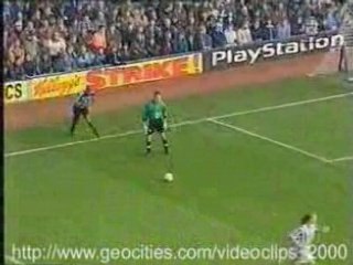 Funny stuff - stupid soccer goal