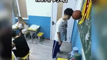 盘点校园里的搞笑日常，这些事你干过吗？看一遍笑一遍