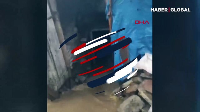 Ardahan'da sağanak sele neden oldu