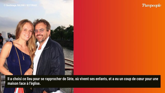 Stéphane Henon vit dans un village de 2500 personnes situé bien loin de Paris, un lieu aux traditions bien ancrées