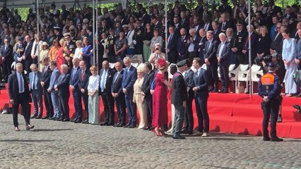 Fête nationale: plusieurs personnalités politiques assistent au défilé