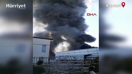 Kayseri'de mobilya fabrikası yanıyor!