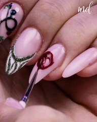 Holly jolly Christmas nails! 🎄🎁