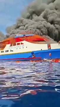 🇮🇩🛳 Un ferry avec 280 passagers prend feu au large de Sulawesi, en Indonésie. À ce stade il y aurait au moins 5 morts et 284 personnes évacuées. Une enquête est en cours.