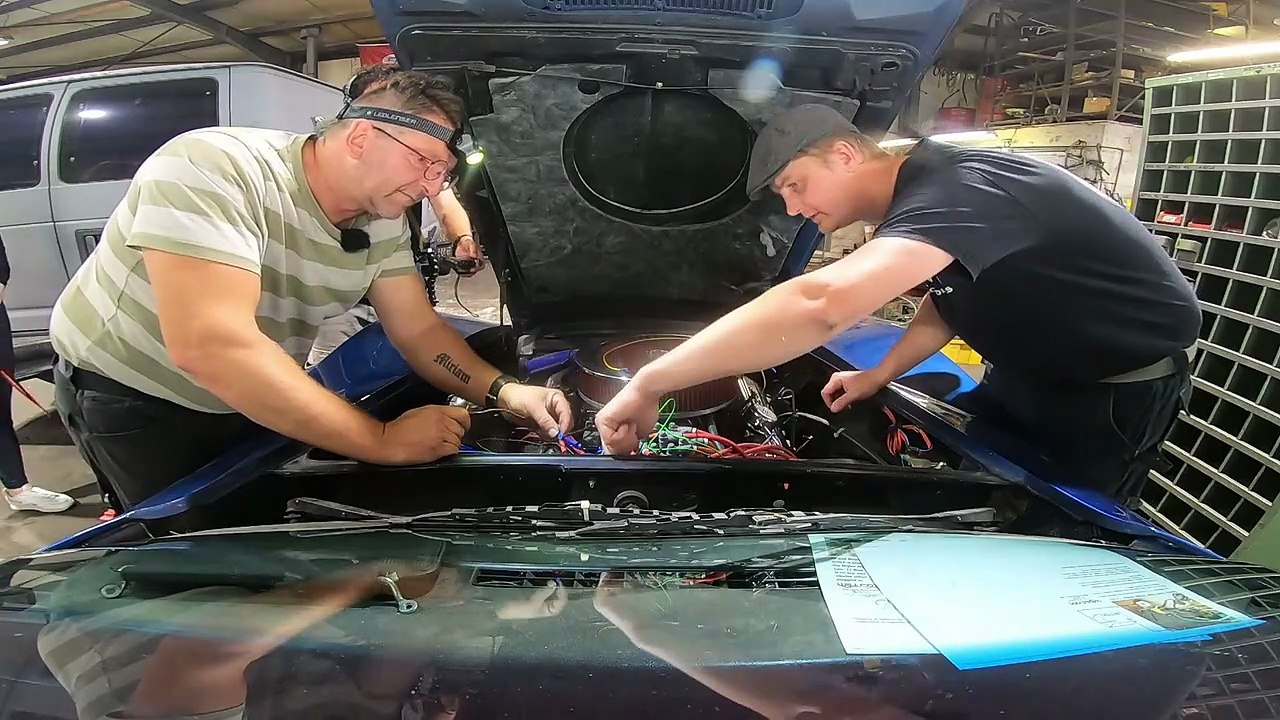 Steel Buddies S10E09-Reifeprüfung