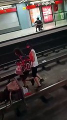 Acto vandálico metro Barcelona