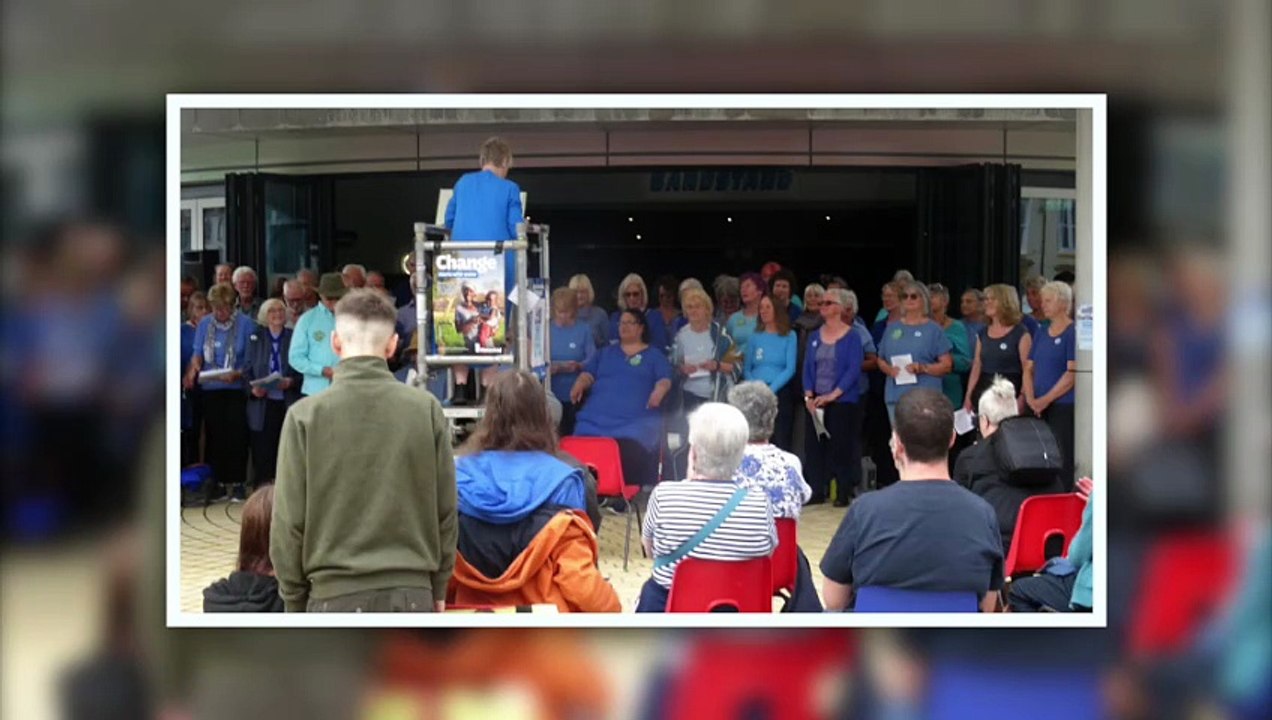 Aberystwyth bandstand hosts choir made up of local community choirs to raise thousands for WaterAid