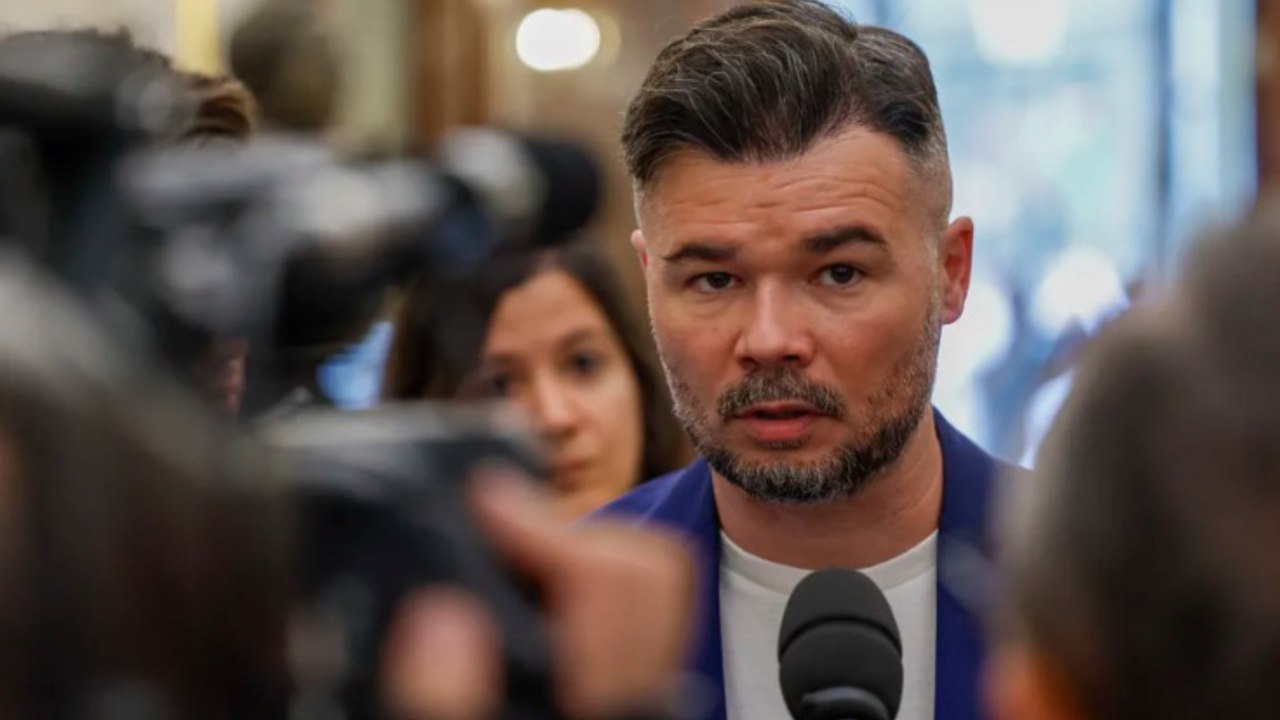 Rufián apela a unidad de "izquierdas soberanistas" para frenar avance "de la ultraderecha"