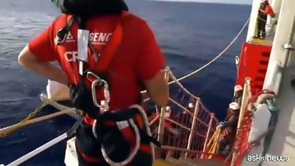 Emergency soccorre altri 21 naufraghi nel Mediterraneo centrale